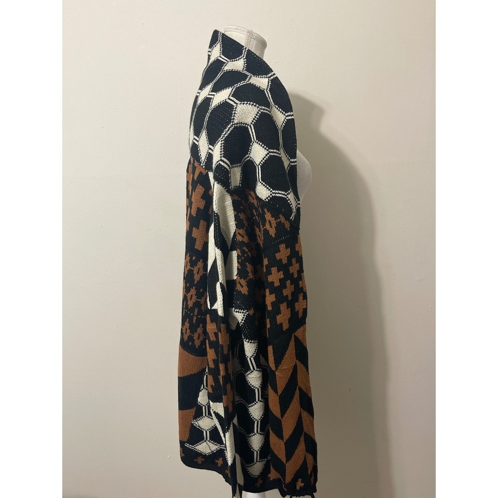 Geometric Aztec Casual Knit Cardigan Brown Black White Snap Front Size Small - Picture 6 of 9